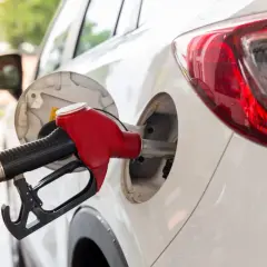 Kraftstoff sparen: So fahren Sie vorausschauend und senken Kosten