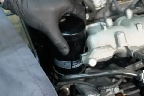 Audi A4 B8 Ölfilter wechseln: DIY-Anleitung & Tipps für den perfekten Sitz