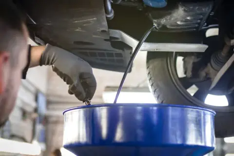 Motoröl wechseln: Wann ist der richtige Zeitpunkt? Ihr Ratgeber